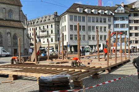 Zivilschützer beim Einsatz beim Münsterhof